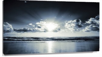 Lienzo Playa con sol y nubes