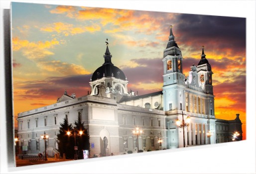 Catedral_de_la_almudena_muralesyvinilos_47056122__Monthly_XL.jpg