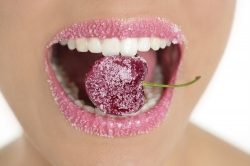 boca_cereza_azucar_muralesyvinilos_17169172__XXL.jpg