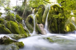 cascada_muralesyvinilos_1725045__XXL.jpg