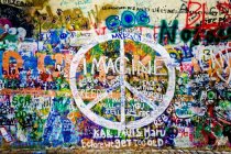  Murales simbolo de la paz